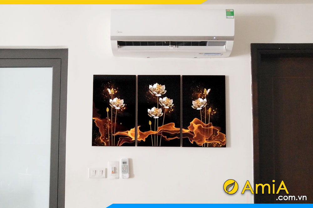 hình ảnh Mẫu tranh treo tường phòng khách hoa sen vàng 3D AmiA 1622