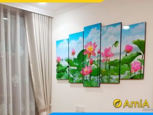 hình ảnh Tranh tường phòng khách đầm hoa sen khổ lớn 5 tấm AmiA 915
