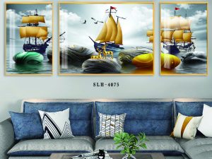 Tranh tráng gương thuyền buồm và đôi hươu vàng 3 tấm AmiA SLH - 4075