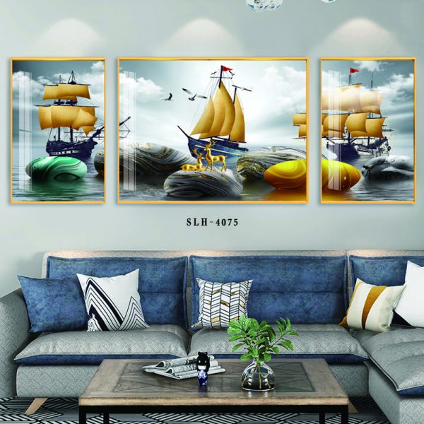 Tranh tráng gương thuyền buồm và đôi hươu vàng 3 tấm AmiA SLH - 4075
