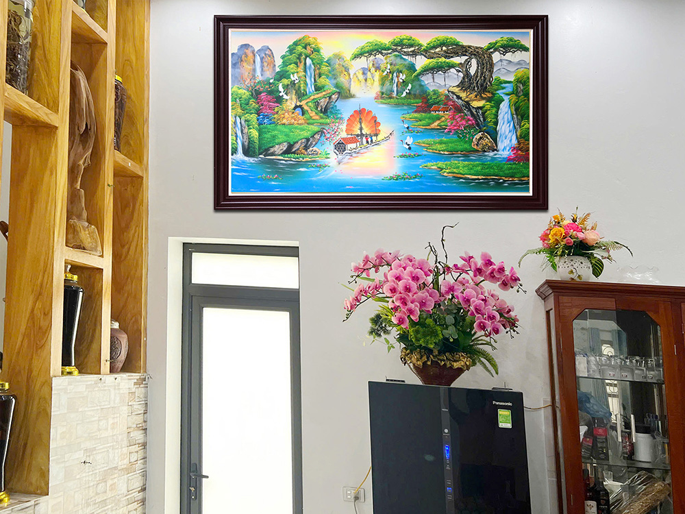hinh anh tranh son thuy huu tinh son dau treo phong khach dep
