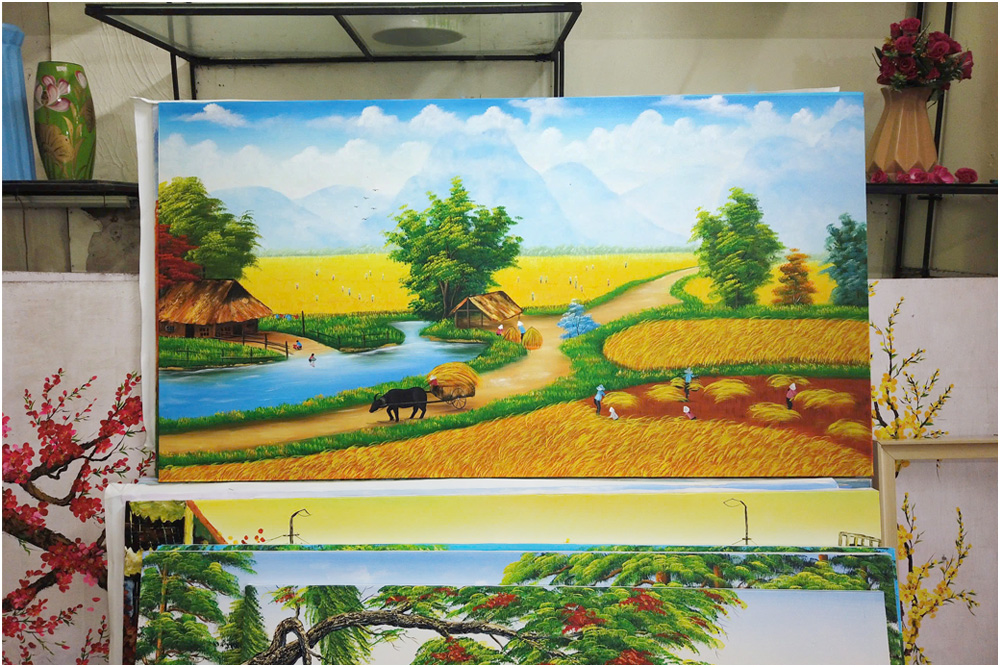 Ảnh chụp tranh Hà Nội ngày mùa có trâu kéo lúa về