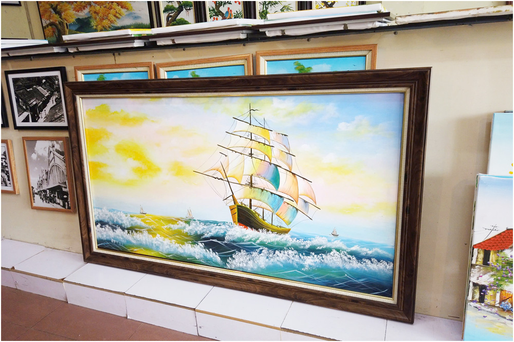 Ảnh chụp tranh Hà Nội thuận buồm có khung làm quà tặng