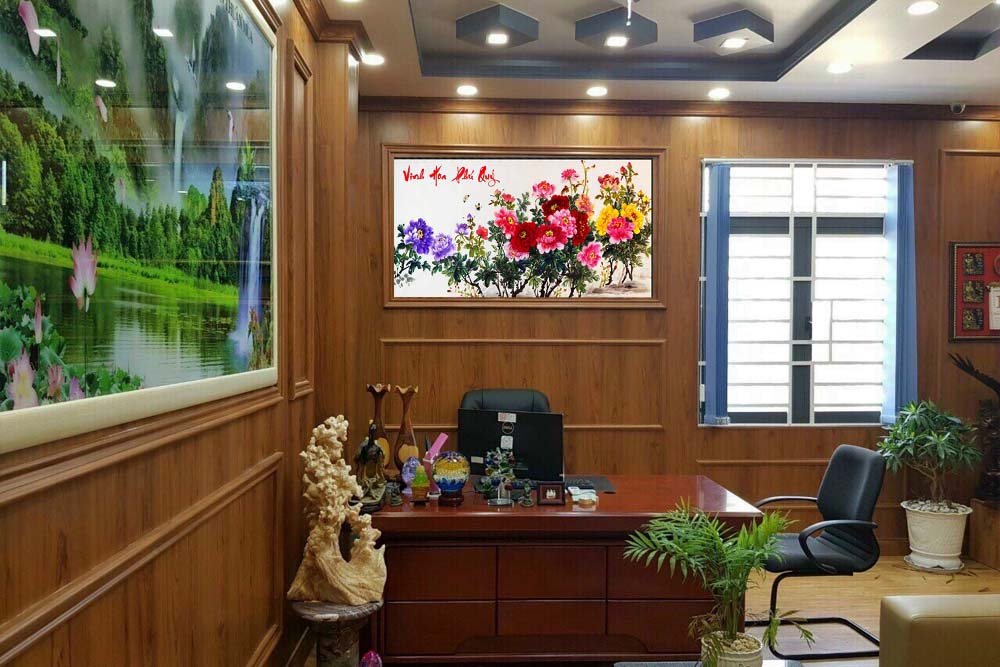 Nên treo tranh hoa mẫu đơn ở những vị trí có ánh sáng tốt