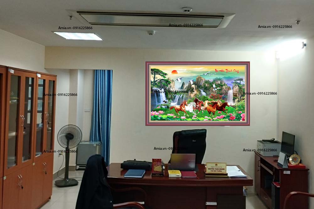 Tranh Bát Mã Truy Phong mang lại may mắn, thành công cho người làm kinh doanh