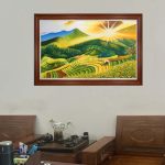 Chọn đúng vị trí để treo tranh trang trí phòng làm việc của Sếp sẽ khiến căn phòng thêm trang trọng, tinh tế nhưng cũng không kém phần thư giãn
